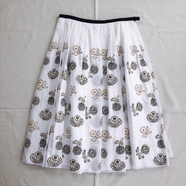 mina perhonen(ミナペルホネン)のモモ様専用 レディースのスカート(ひざ丈スカート)の商品写真