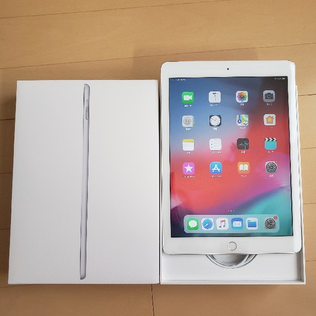 iPad - SIMフリー iPad 第6世代 128GB シルバーの通販 by TAKA's shop｜アイパッドならラクマ