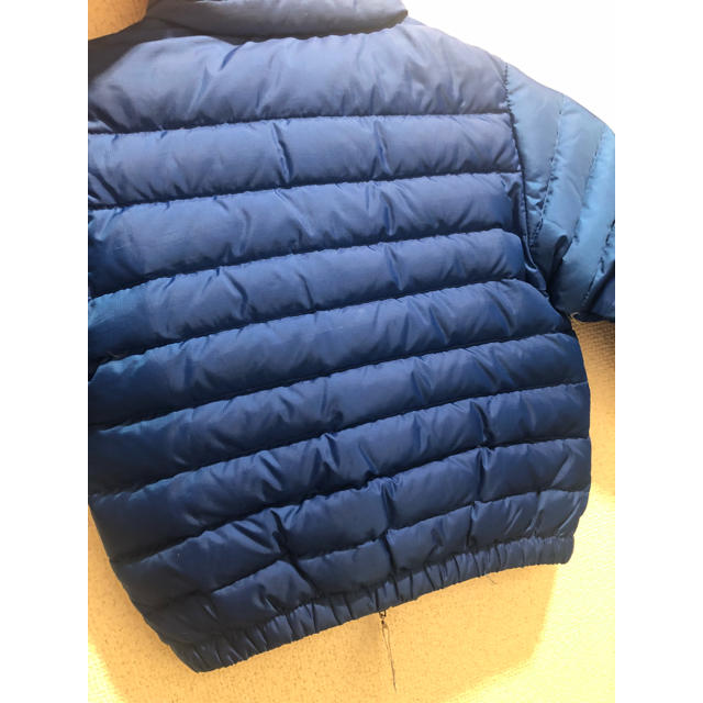 patagonia(パタゴニア)の値下げ！【美品】パタゴニア ダウンジャケット 18M 青 ブルー 可愛い 保育園 キッズ/ベビー/マタニティのキッズ服男の子用(90cm~)(ジャケット/上着)の商品写真