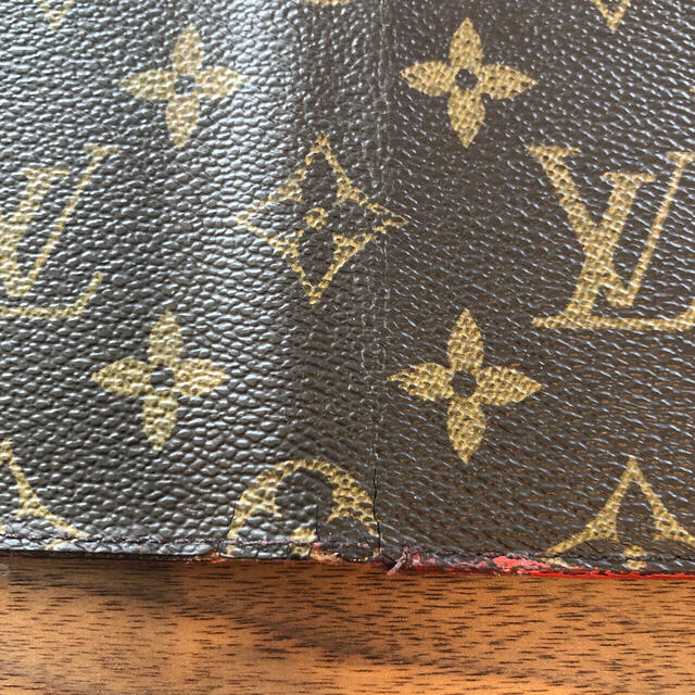 LOUIS VUITTON(ルイヴィトン)のLOUIS VUITTONフォリオiPhone 8 Plus  赤レッドred スマホ/家電/カメラのスマホアクセサリー(iPhoneケース)の商品写真