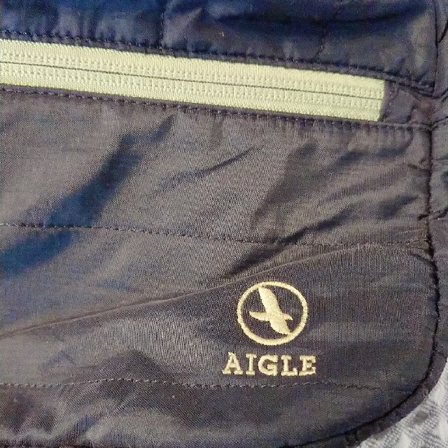 AIGLE(エーグル)のAIGLE エーグル ボディバッグ 黒  メンズのバッグ(ボディーバッグ)の商品写真