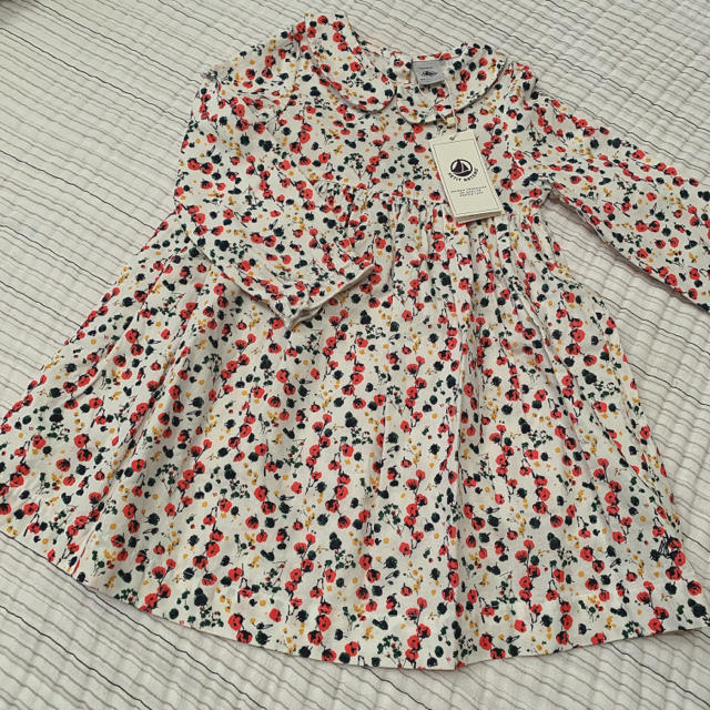 PETIT BATEAU(プチバトー)の【Run様ご専用】プチバトー 19AW プリント衿つきワンピース 36m キッズ/ベビー/マタニティのキッズ服女の子用(90cm~)(ワンピース)の商品写真