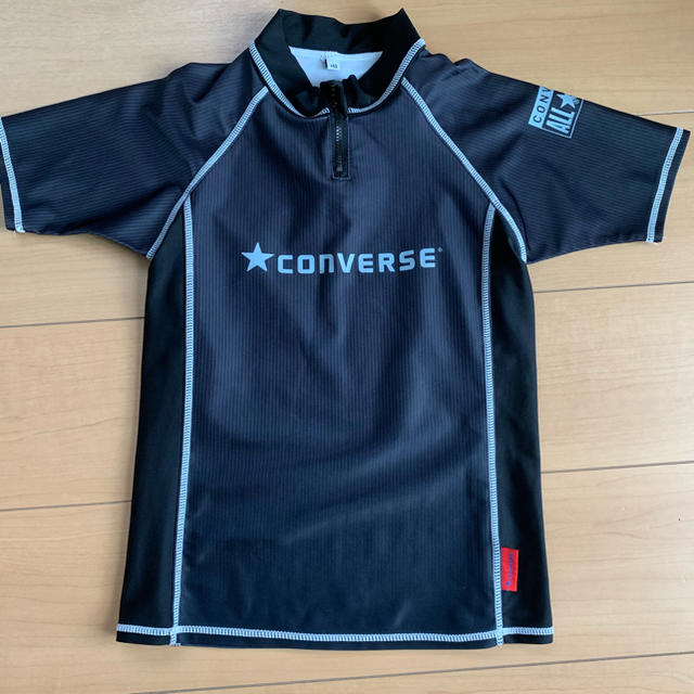 CONVERSE(コンバース)のラッシュガード140cm converse キッズ/ベビー/マタニティのキッズ服男の子用(90cm~)(水着)の商品写真