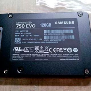 在庫限りSamsung 120GB SSD(PCパーツ)