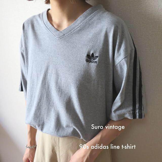 adidas(アディダス)の90s アディダス 刺繍 ライン tシャツ グレー 古着 レディース  レディースのトップス(Tシャツ(半袖/袖なし))の商品写真