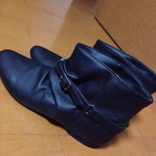 ザラ(ZARA)の♡ZARA ショートブーツ♡(ブーツ)