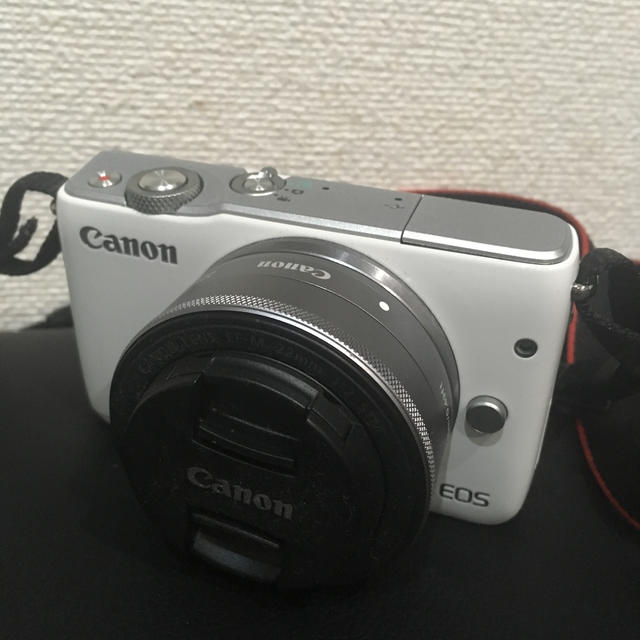 Canon ミラーレス一眼カメラ EOS M10 ダブルレンズキット(ホワイト)