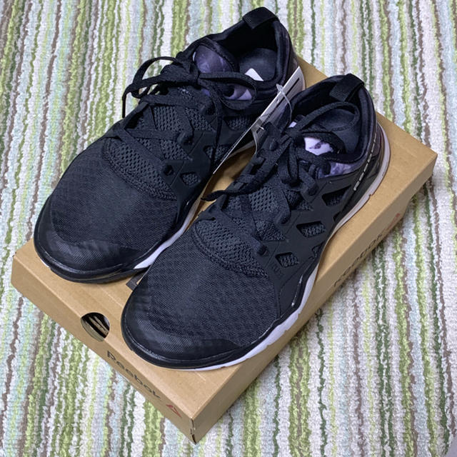 Reebok LESMILLS スニーカー 24.5cm