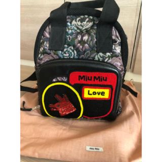 MIU MIU(リュック/バックパック)のフリマアイテム一覧 MIU MIU(リュック/バックパック)のフリマアイテム一覧