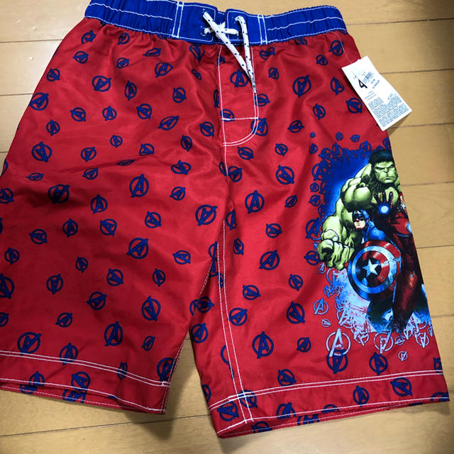 GAP(ギャップ)のサーフパンツ 水着 ハーフパンツ marvel マーベラス 男の子 150cm キッズ/ベビー/マタニティのキッズ服男の子用(90cm~)(水着)の商品写真