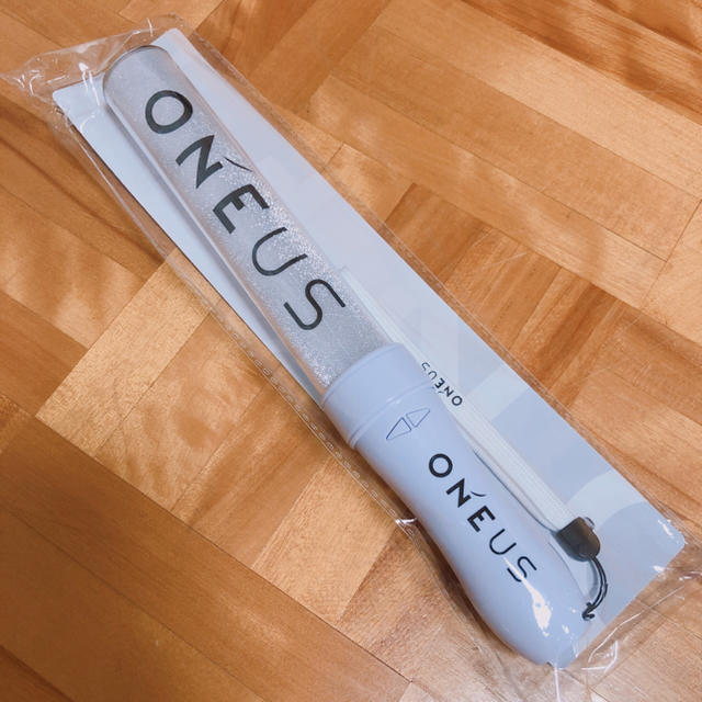 もちたろう様専用 ONEUS ペンライトの通販 by ほくろ's shop｜ラクマ