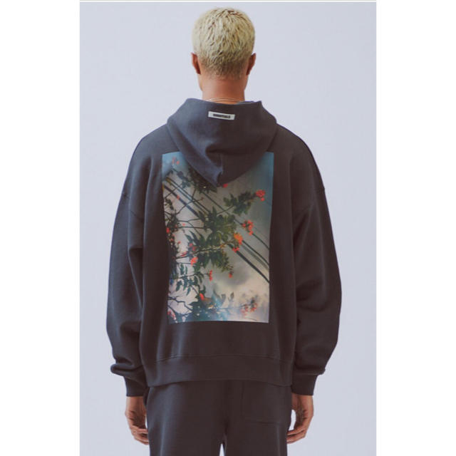 FEAR OF GOD - Essentials Photo Series Pullover Hoodieの通販 by DiV ...
