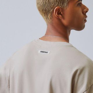 フィアオブゴッド(FEAR OF GOD)のessential  fear ofgod  Tシャツ  Lサイズ(Tシャツ/カットソー(半袖/袖なし))