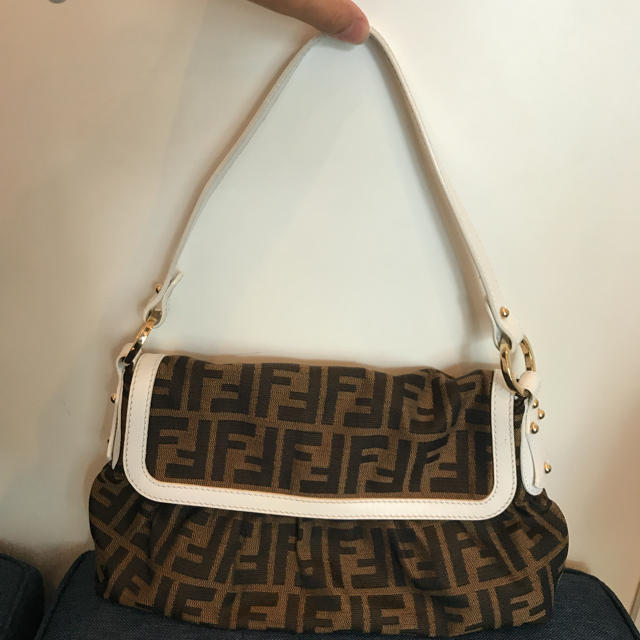 レディース☆FENDI☆ フェンディ ズッカ柄 ハンドバッグ・ショルダーバッグ