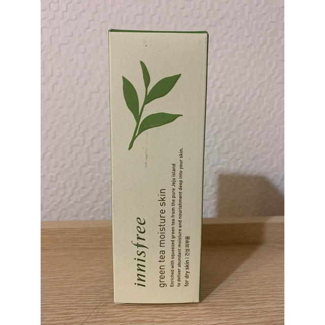 Innisfree(イニスフリー)のinnisfree イニスフリー green tea moisture skin コスメ/美容のスキンケア/基礎化粧品(化粧水/ローション)の商品写真