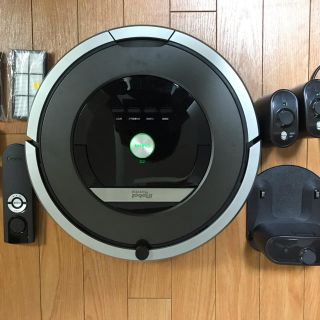 アイロボット(iRobot)のルンバ870(掃除機)