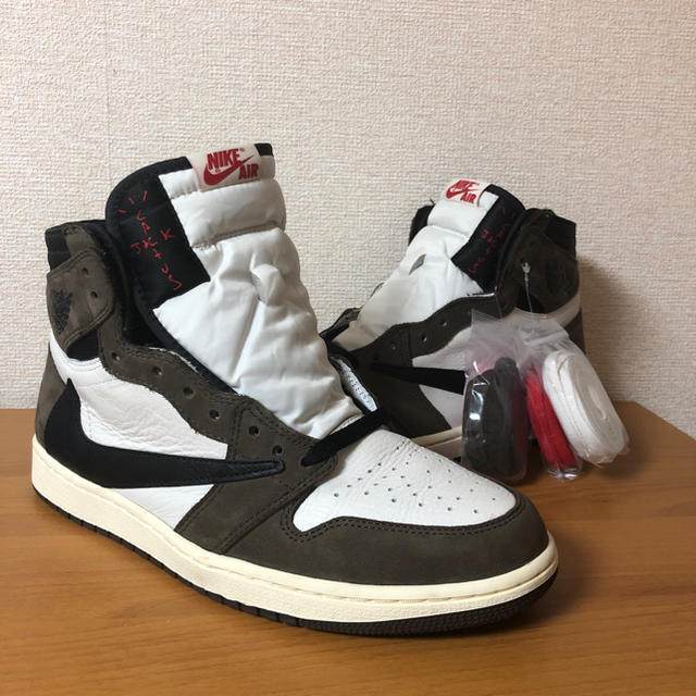 宅配便配送 NIKE - TRAVIS SCOTT NIKE AIR JORDAN1 HI OG スニーカー