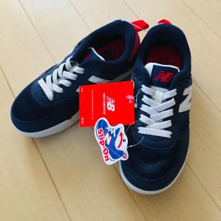 ニューバランス(New Balance)の新品未使用♡スニーカー♡ニューバランス♡キッズ 紺 ネイビー♡スリッポン(スニーカー)