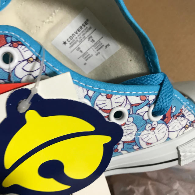 CONVERSE(コンバース)のコンバース ドラえもん スニーカー キッズ 子供  キッズ/ベビー/マタニティのキッズ靴/シューズ(15cm~)(スニーカー)の商品写真