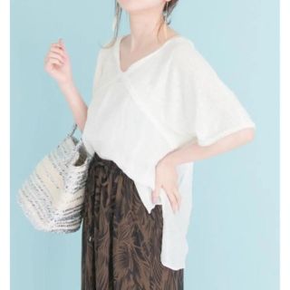 アーバンリサーチ(URBAN RESEARCH)の新品♡7560円 アーバンリサーチ リネン素材のトップス ホワイト フリーサイズ(シャツ/ブラウス(長袖/七分))