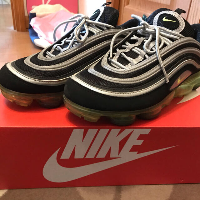 NIKE(ナイキ)のヴェイパーマックス 97 vapormax97 限定値下げ！ メンズの靴/シューズ(スニーカー)の商品写真