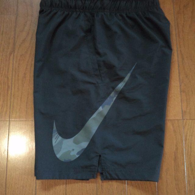 NIKE(ナイキ)のナイキ カモフラ ハーフパンツ  黒 サイズ M     メンズのパンツ(ショートパンツ)の商品写真