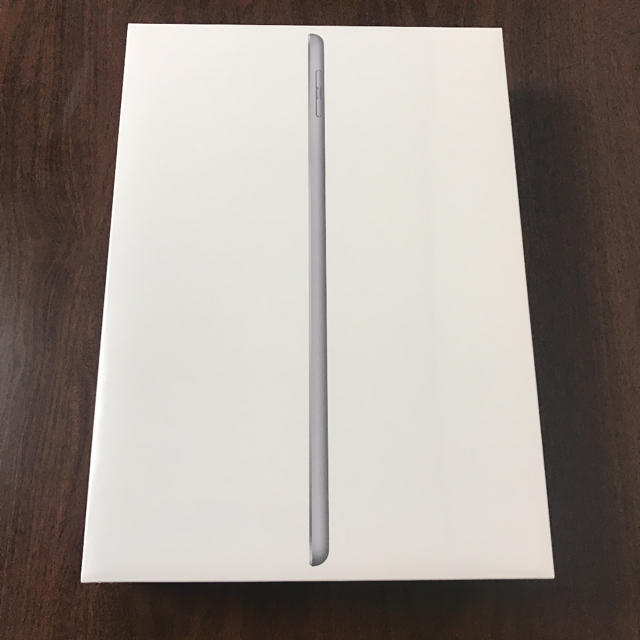 新品未開封 iPad 9.7インチ 第六世代 WiFi 32GB