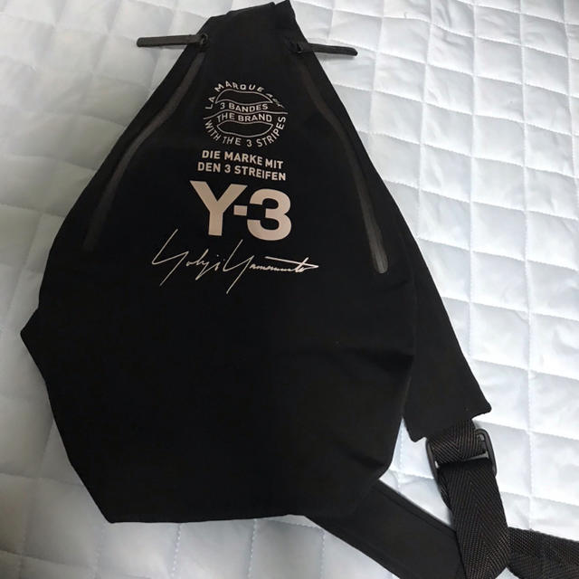 Y-3(ワイスリー)のY-3 メッセンジャーバック メンズのバッグ(メッセンジャーバッグ)の商品写真