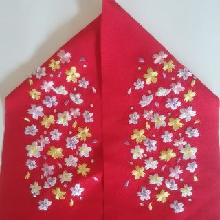 豪華！！　刺繍　半えり(和服/着物)