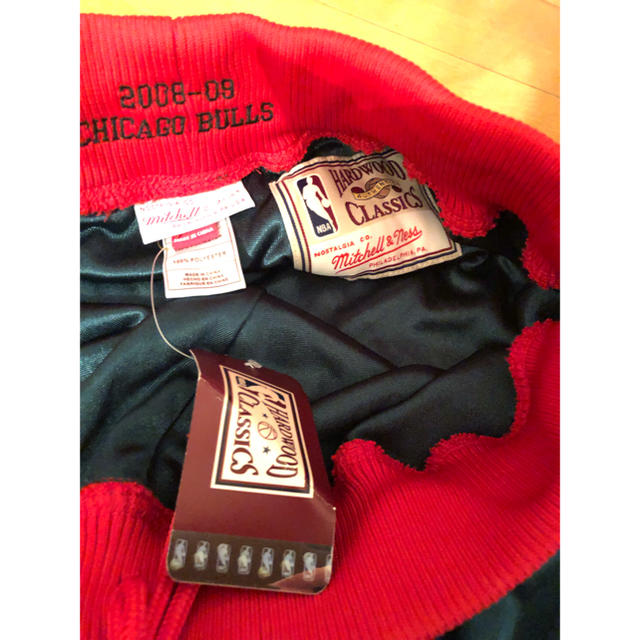 MITCHELL & NESS(ミッチェルアンドネス)のMITCHELL & NESS ミッチェルアンドネス シカゴ ブルズ バスパン メンズのパンツ(ショートパンツ)の商品写真