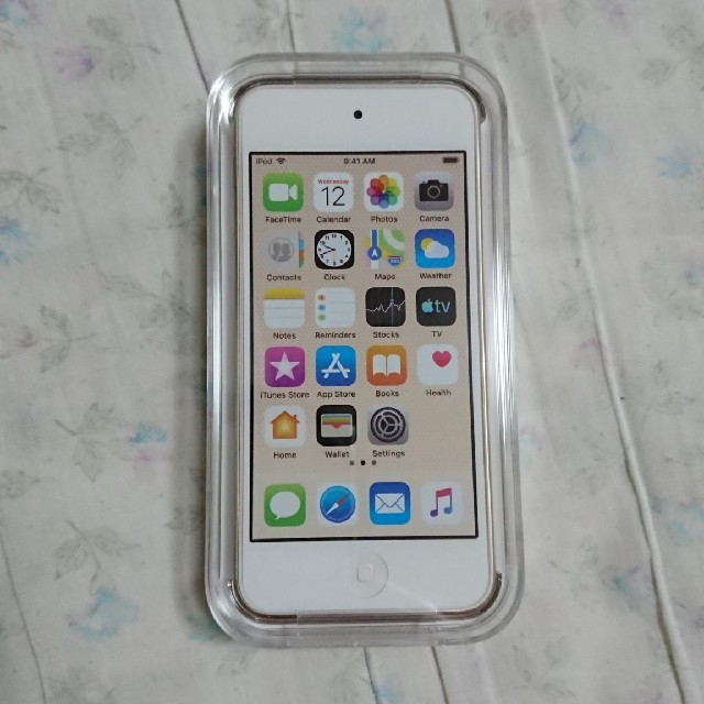 新品未開封2019年モデル
第7世代 iPod touch ゴールド 128GB