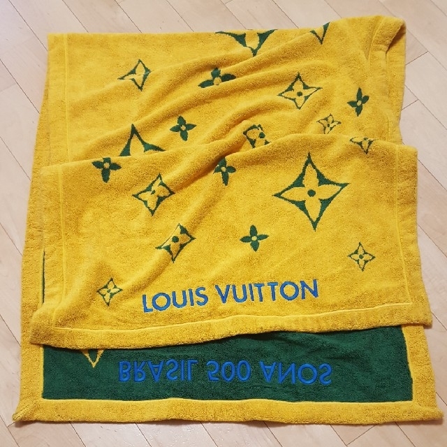 LOUIS VUITTON(ルイヴィトン)のカバブラジル  ビーチタオル インテリア/住まい/日用品の日用品/生活雑貨/旅行(タオル/バス用品)の商品写真