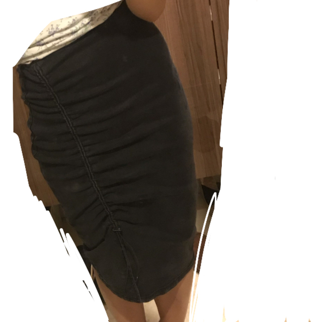ZARA(ザラ)のデニムスカート タイトスカート スリットスカート ギャザー レディースのスカート(ひざ丈スカート)の商品写真