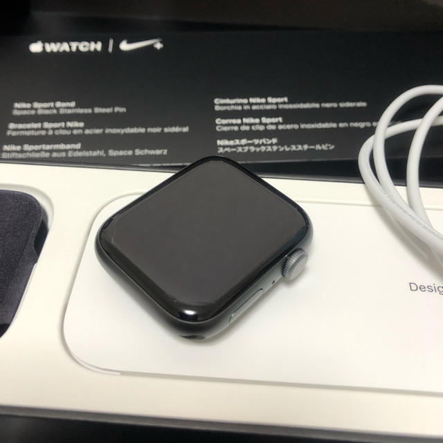 メンズApple Watch series 4 NIKE + 美品