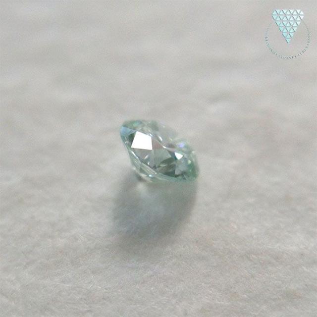 【runanoa様】0.039 ct L.Green VS2 天然 グリーン レディースのアクセサリー(リング(指輪))の商品写真