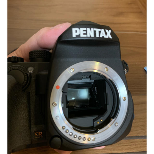 PENTAX(ペンタックス)の※週末限定値下げ※  PENTAX KP ブラック スターレンズセット スマホ/家電/カメラのカメラ(デジタル一眼)の商品写真