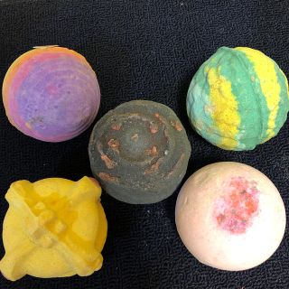 ラッシュ(LUSH)のLUSH 訳あり バスボムセット(入浴剤/バスソルト)