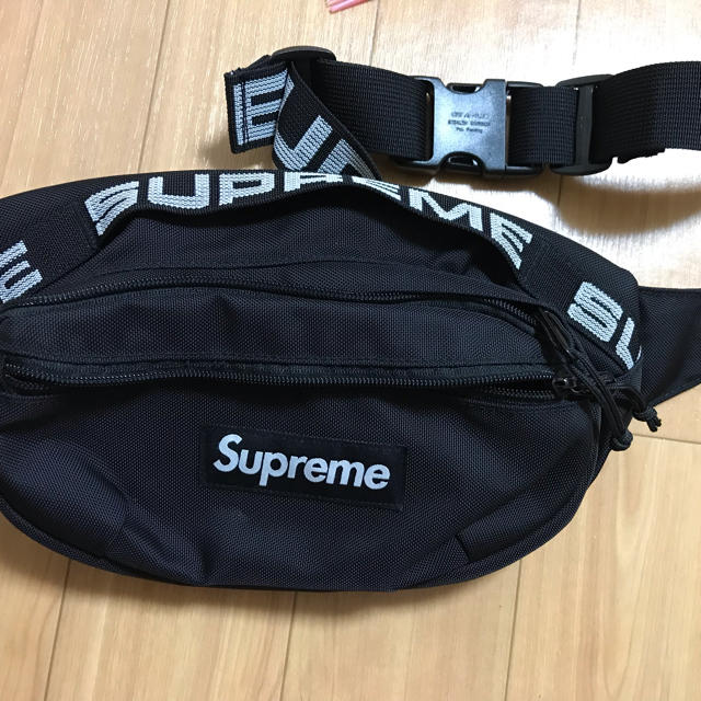 supremeウエストポーチ