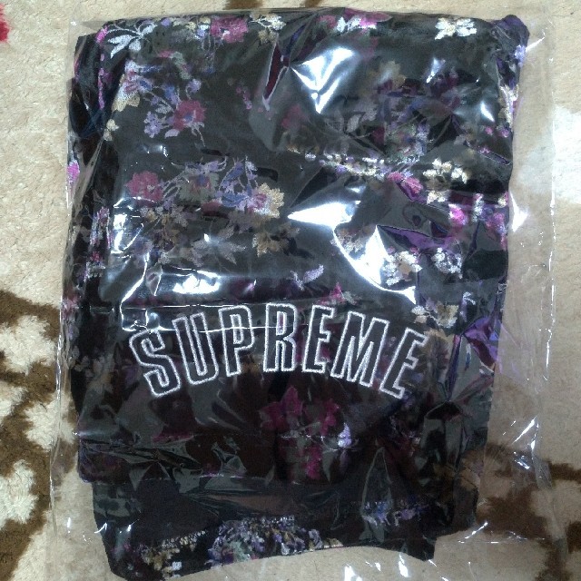 supreme Floral Velour Short Mサイズ