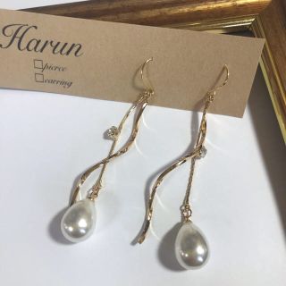 Harun❁﻿雫パール×ゆらゆらスティックピアス❁﻿イヤリング(ピアス)