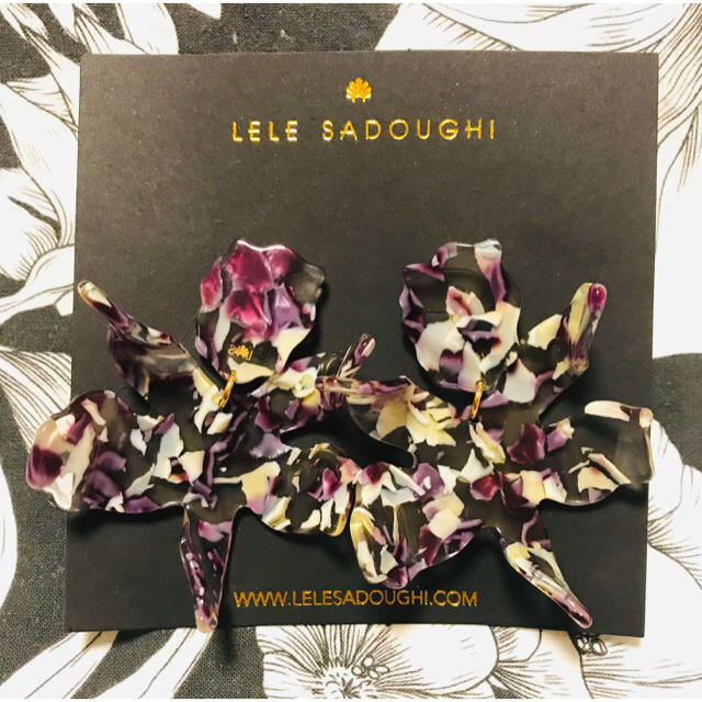 ピアス【美品】LELE SADOUGHI（レレサドゥギ） のペーパーリリー・ピアス