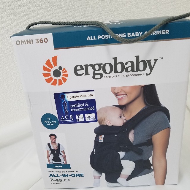 Ergobaby(エルゴベビー)のブラック　新品　抱っこ紐　エルゴ　オムニ360 　クールエアー キッズ/ベビー/マタニティの外出/移動用品(抱っこひも/おんぶひも)の商品写真