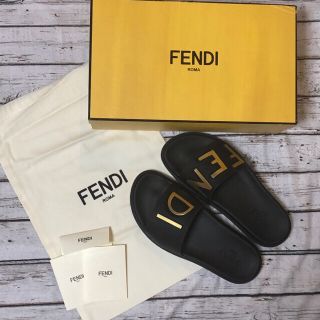 フェンディ(FENDI)のレアカラー FENDI マキシロゴ シャワーサンダル(サンダル)