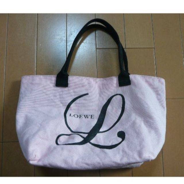 LOEWE(ロエベ)のＬＯＥＷＥ　サブバック レディースのバッグ(トートバッグ)の商品写真