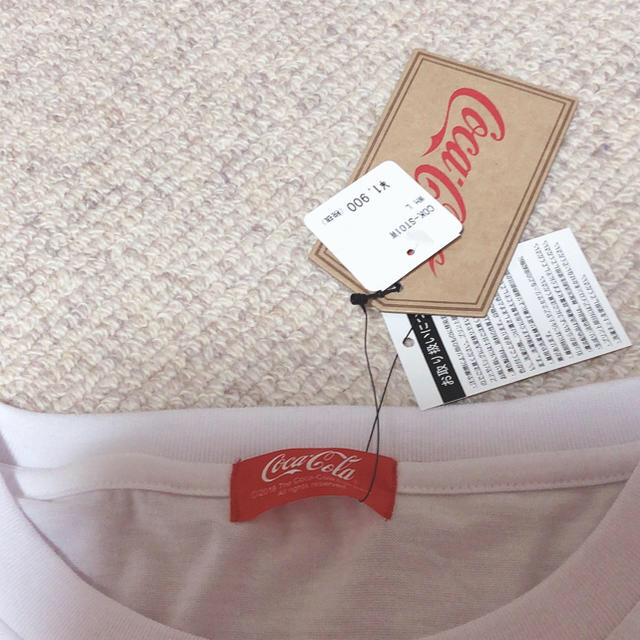 コカ・コーラ(コカコーラ)のCoca-Cola Tシャツ レディースのトップス(Tシャツ(半袖/袖なし))の商品写真