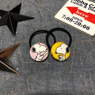 ピーナッツ(PEANUTS)のスヌーピー PEANUTS くるみボタンヘアゴム (ヘアアクセサリー)