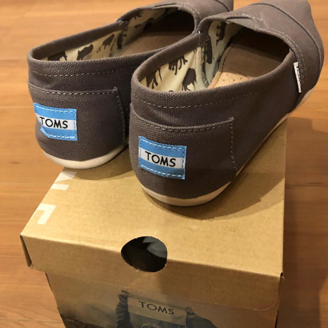 TOMS(トムズ)のTOMS スリッポンスニーカー レディースの靴/シューズ(スニーカー)の商品写真