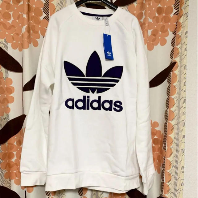 adidas(アディダス)のアディダスオリジナルス トレーナー LL XO トレフォイル ロゴ メンズのトップス(スウェット)の商品写真