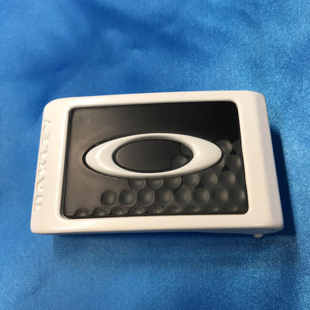 OAKLEY ELLIPSE BELT BUCKLE 2.0 ＋白ストラップ