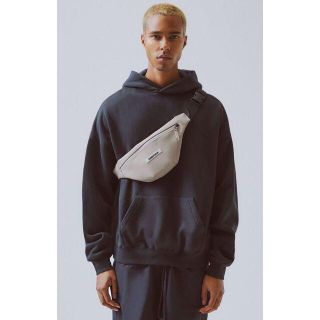 フィアオブゴッド(FEAR OF GOD)のFOG Essentials Waterproof Sling Bag(ウエストポーチ)